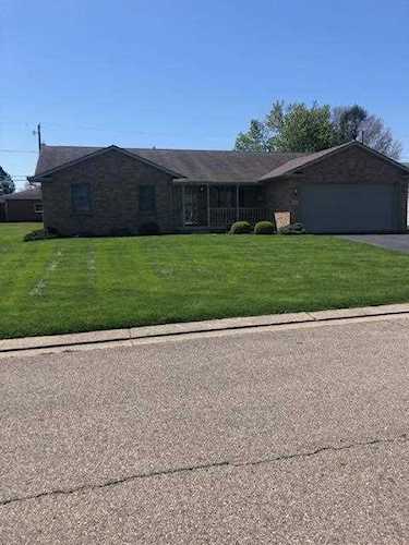 961 Jason Court Newark, OH 43055 | MLS 221013463 Photo 1