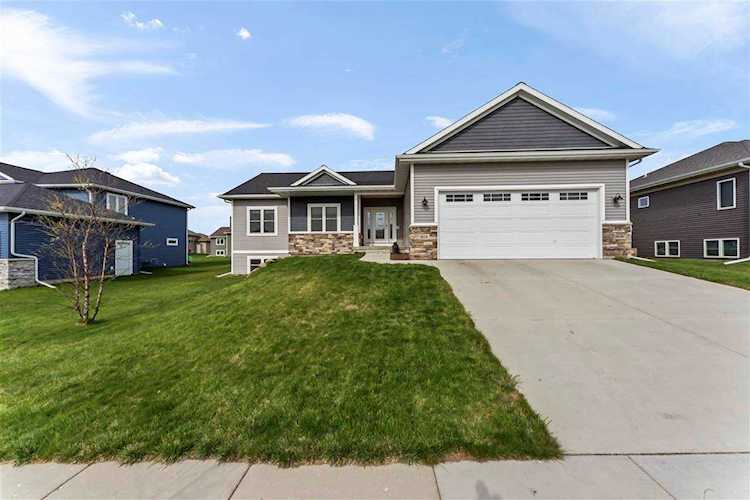 1024 Peterson Dr Stoughton, WI 53589