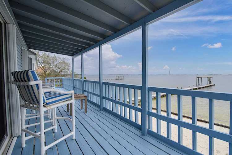 2831 Highway 98 W Mary Esther, FL 32569