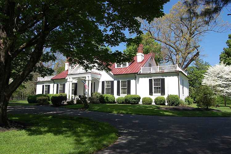 4888 Lexington Rd Paris, KY 40361