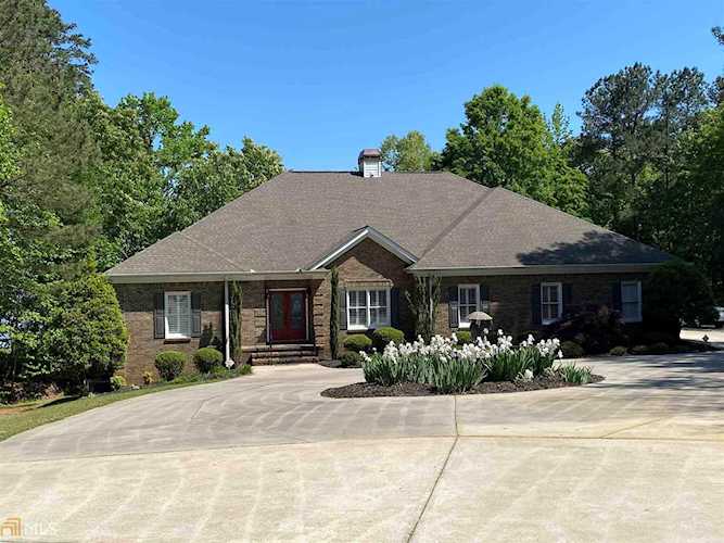 1401 Morgan Dr Buckhead, GA 30625