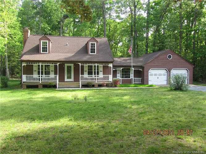 8411 N Henpeck Rd Quinton, VA 23141