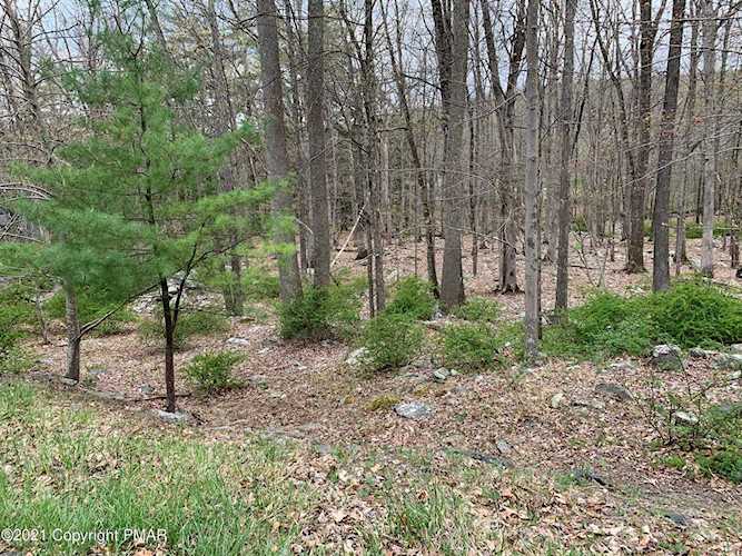 Lot 1754 Woodbridge Dr Bushkill, PA 18324