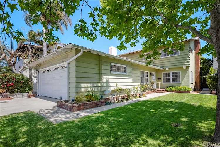 3204 Maple Ave Manhattan Beach, CA 90266