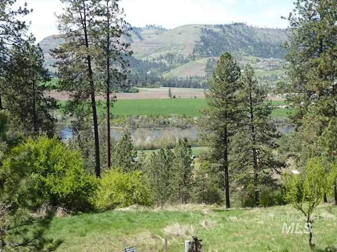 8 Remington Hills Sub-Div Kamiah, ID 83536