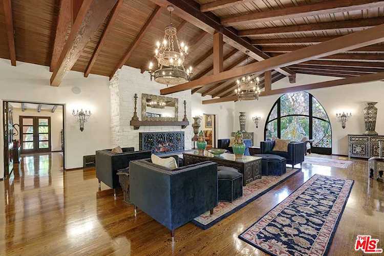 5370 Los Feliz Blvd Los Angeles, CA 90027