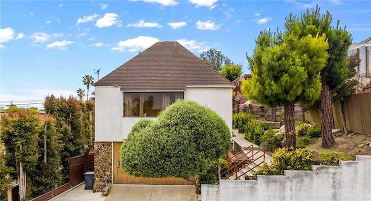 1120 5th St Manhattan Beach, CA 90266