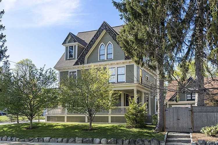 811 Westford Street Lowell, MA 01851
