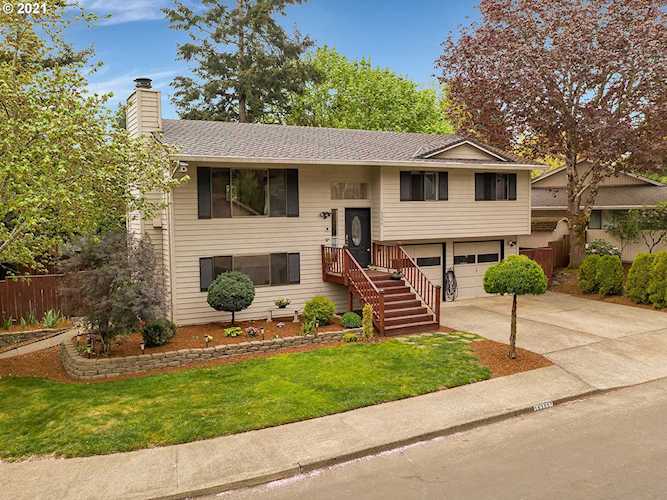 16305 SW Woodcrest Ave Tigard, OR 97224