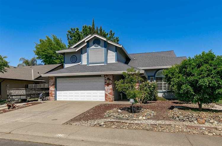 122 Garrett Drive Folsom, CA 95630