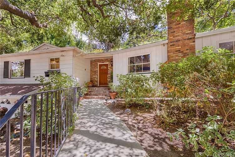 3606 Woodhill Canyon Rd Studio City, CA 91604