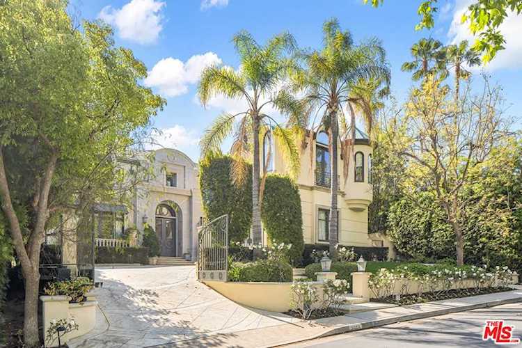 3352 Clerendon Rd Beverly Hills, CA 90210