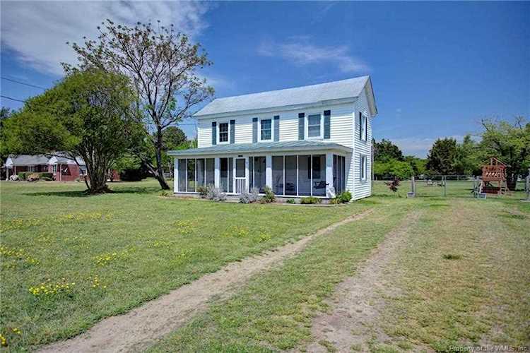 6729 Williams Landing Rd Hayes, VA 23072