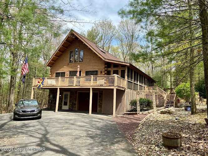 30 Hemlock Trl Lehighton, PA 18235