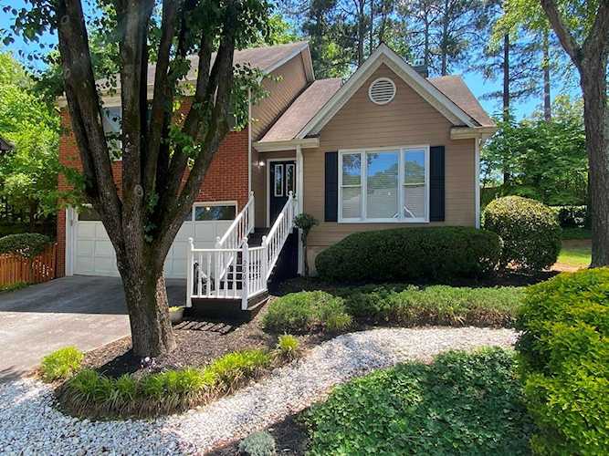 2006 Falcon Glen Ct Alpharetta, GA 30022