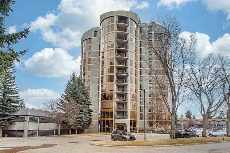 20 Coachway Rd SW #2131 Calgary, AB T3H 1E6