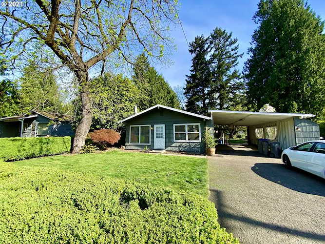 10825 SW Errol St Tigard, OR 97223