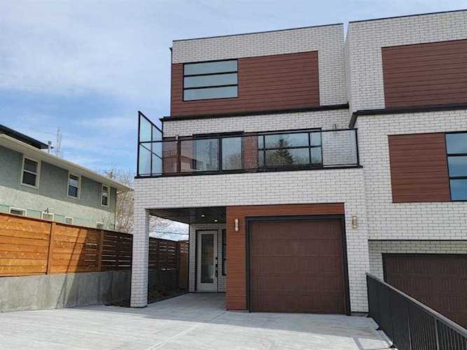 4122 Stanley Rd SW Calgary, AB T2S 2P4