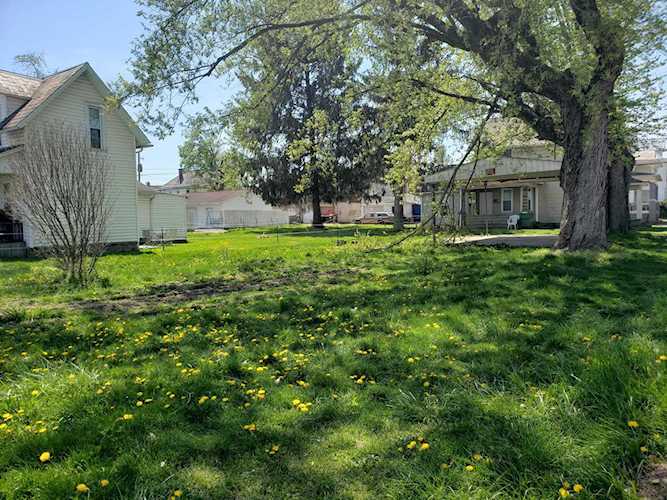 145 Clinton Street Newark, OH 43055