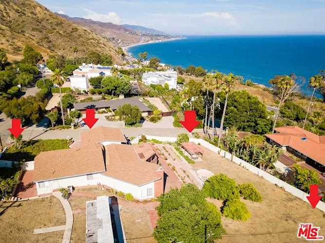 6307 Via Cataldo St Malibu, CA 90265