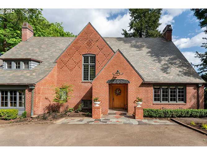 380 SW Edgecliff Rd Portland, OR 97219