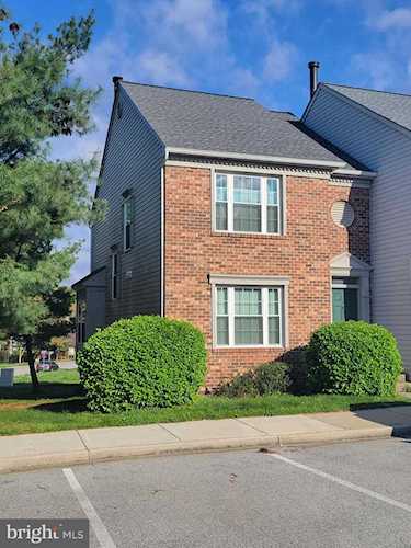 552 Greencrest Ln Odenton, MD 21113