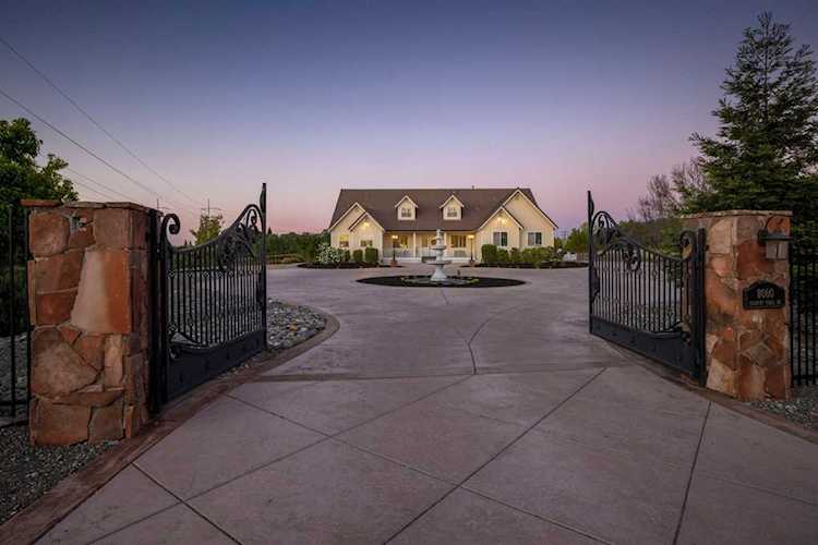 8060 Country Trail Drive Orangevale, CA 95662