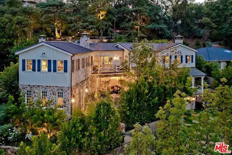 664 Elkins Rd Los Angeles, CA 90049