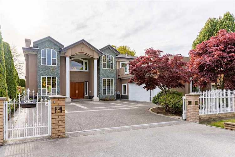 7509 Grandy Road Richmond, BC V7C 3T5