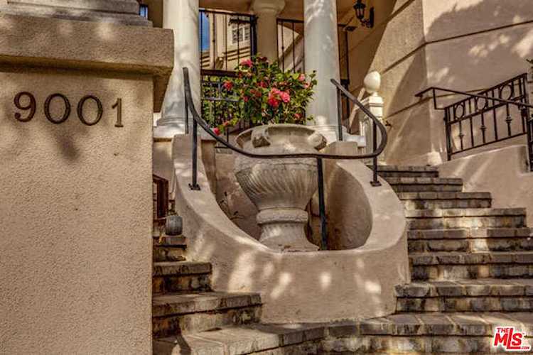 9001 Dayton Way #C Beverly Hills, CA 90211