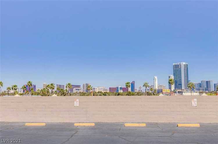 4039 Luzon Way #101 Las Vegas, NV 89103