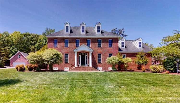104 Water Fowl Dr Yorktown, VA 23692