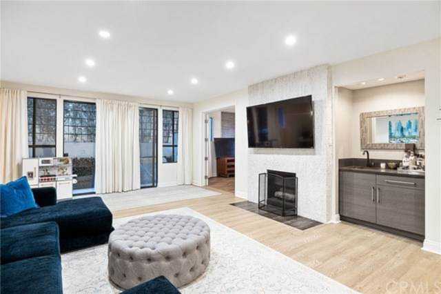 1277 S Beverly Glen Blvd #204 Los Angeles, CA 90024