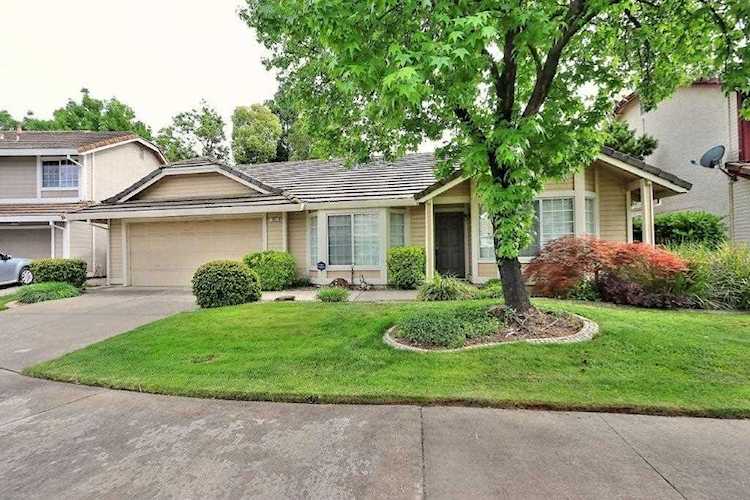 204 Sapphire Court Roseville, CA 95678