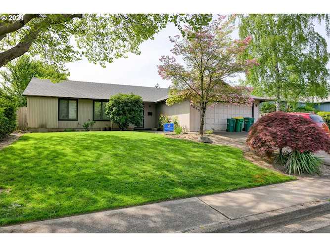 8845 SW Rebecca Ln Beaverton, OR 97008 | MLS 21019216 Photo 1