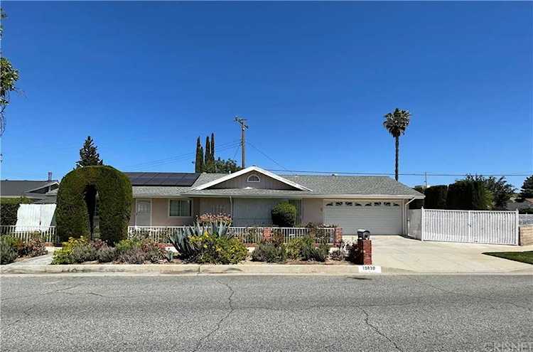 19839 Drasin Dr Canyon Country, CA 91351