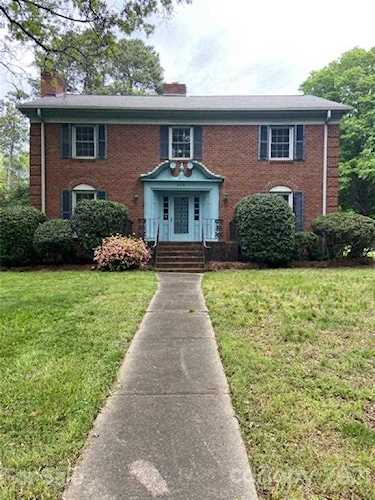 2919 Colony Rd Charlotte, NC 28211 | MLS 3729540 Photo 1