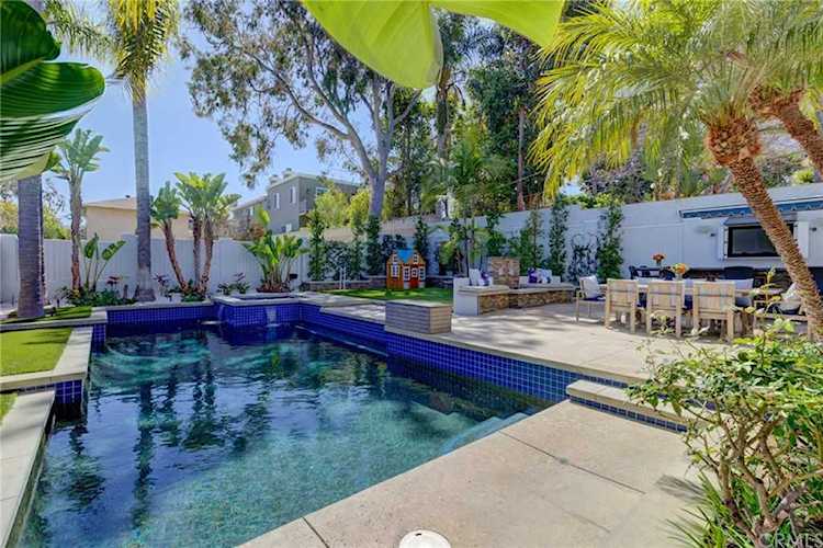 1550 11th St Manhattan Beach, CA 90266