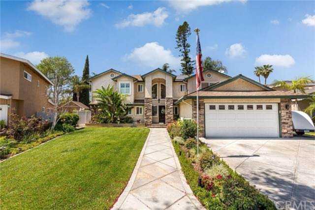115 S Queensbury St Anaheim, CA 92806