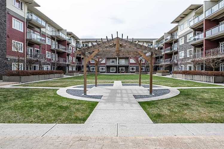 23 Millrise Dr SW #419 Calgary, AB T2Y 3V1
