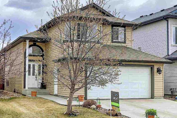 9519 208 Street Edmonton, AB T5T 4C3