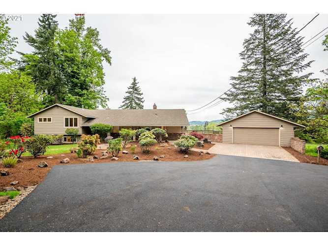 16700 SE Maple Hill Ln Happy Valley, OR 97086