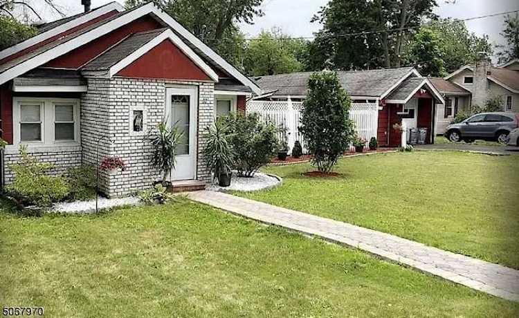 32 Mohawk Ave Parsippany-Troy Hills Twp., NJ 07034