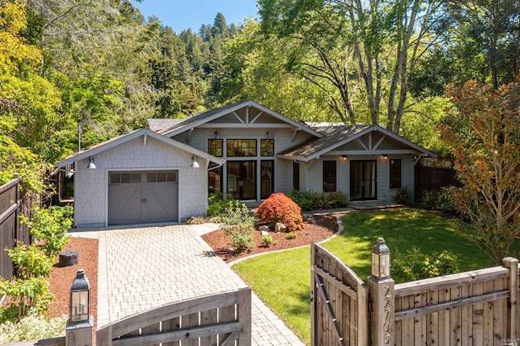 22705 Sylvan Way Monte Rio, CA 95462