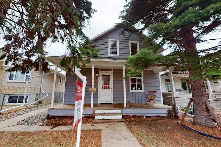 9827 74 Avenue Edmonton, AB T6E 1G1