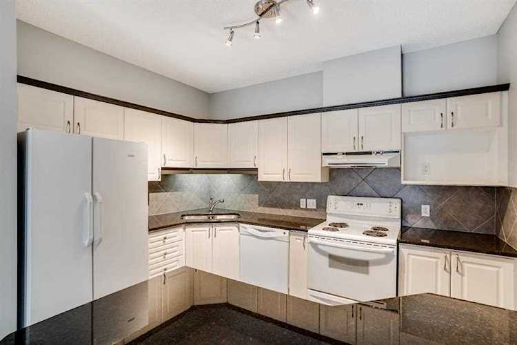 5201 Dalhousie Dr NW #310 Calgary, AB T3A 5Y7