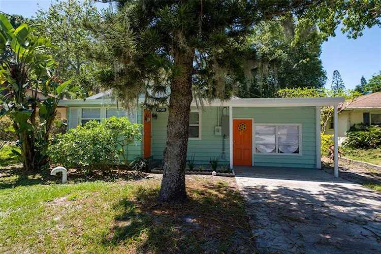 2928 Stoneland Ln Sarasota, FL 34231