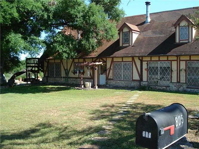 805 Wanta Hideaway Spicewood, TX 78669