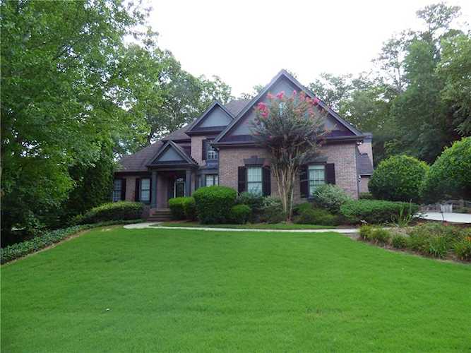 265 Oakhurst Leaf Dr Alpharetta, GA 30004