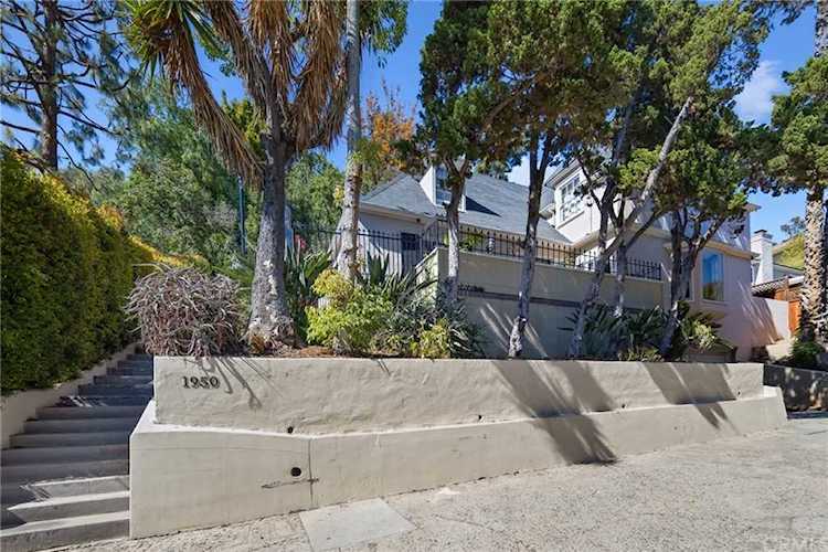 1950 N St Andrews Place Los Angeles, CA 90068